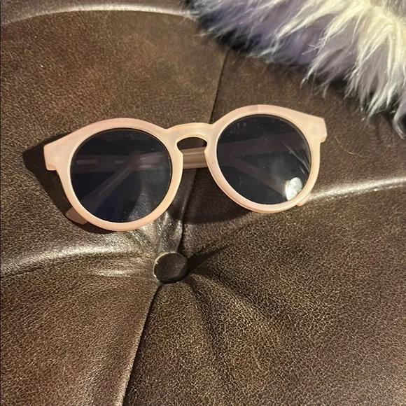 J. Crew | Accessories | J Crew Stylish Pink Round Sunglasses  display picture 1